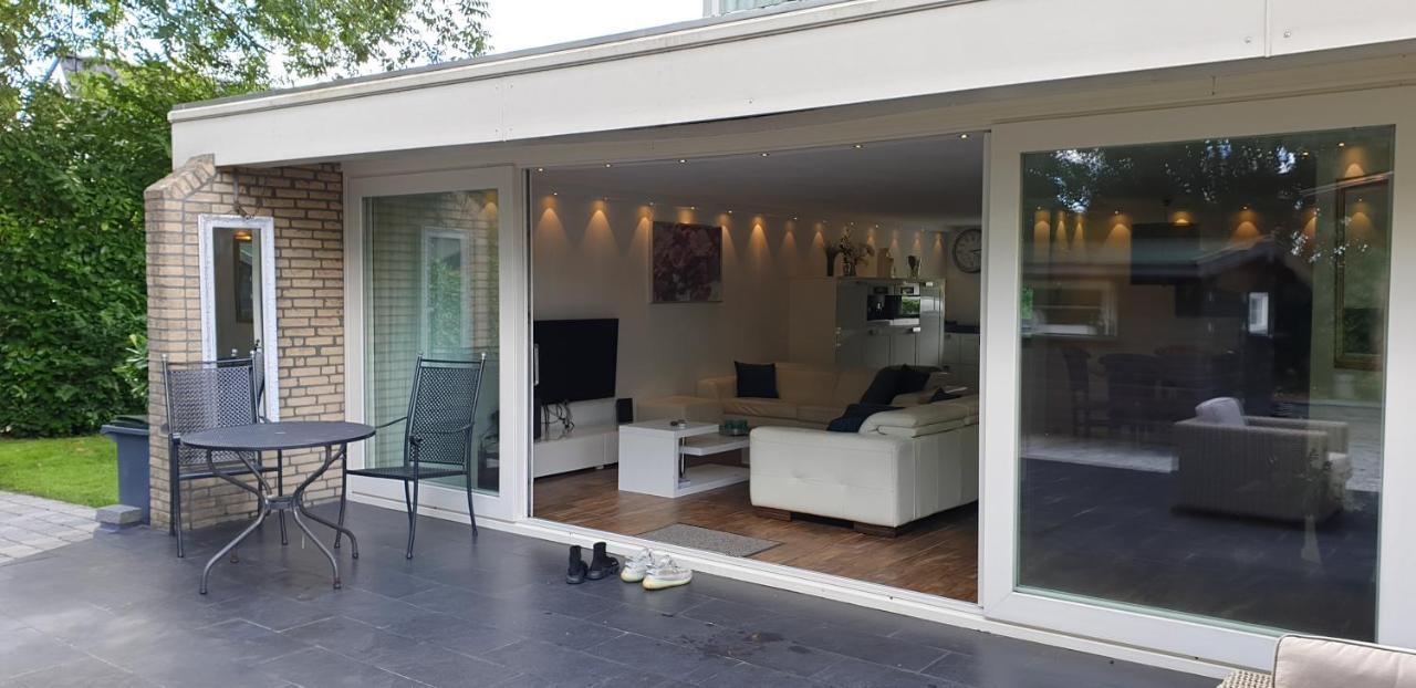 Lake House 74, Luxury Accommodation Ir Sauna Warmond Luaran gambar