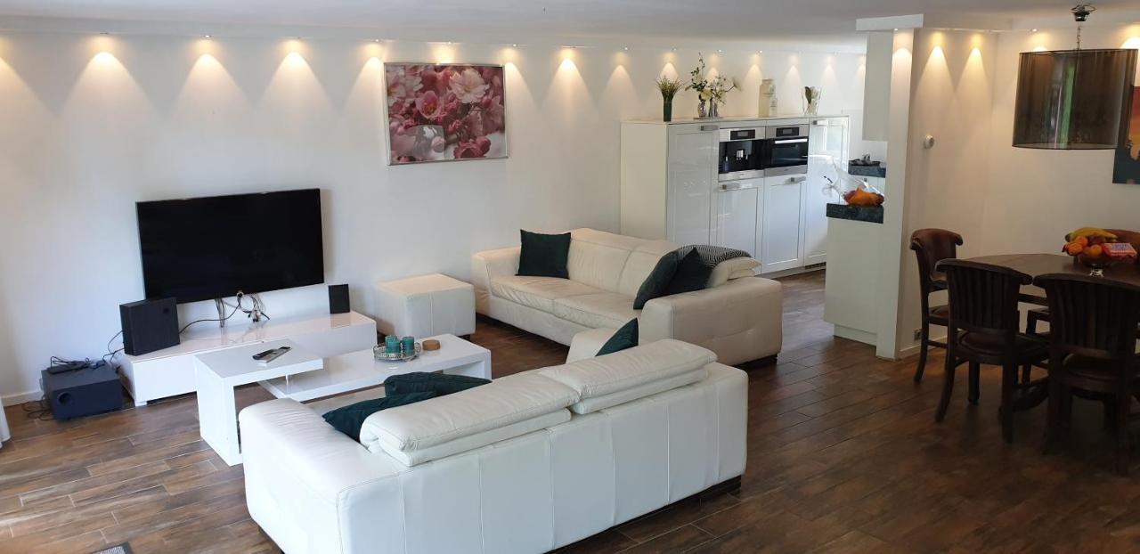 Lake House 74, Luxury Accommodation Ir Sauna Warmond Luaran gambar
